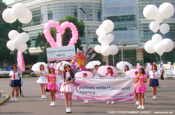 Yumeki Entertainment en desfile 400 años Mexico Japon